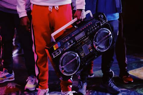 Chinese rap music: the new wave and brand collaborations .